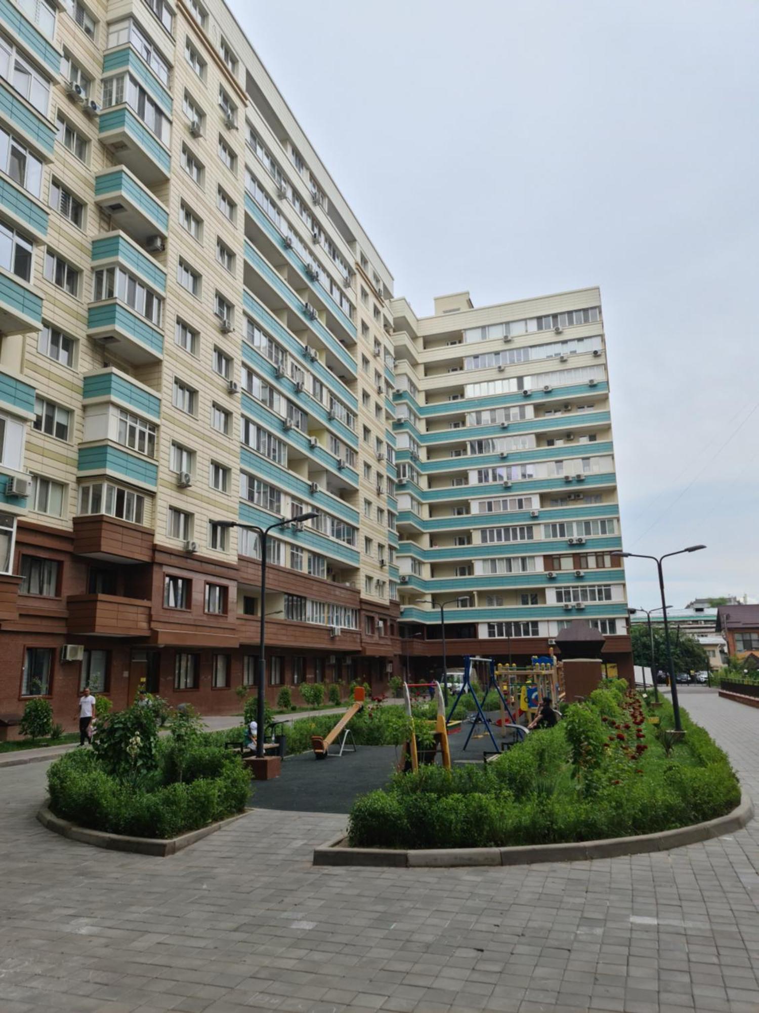 Новый Жк В Самом Центре Города Almaty Luaran gambar